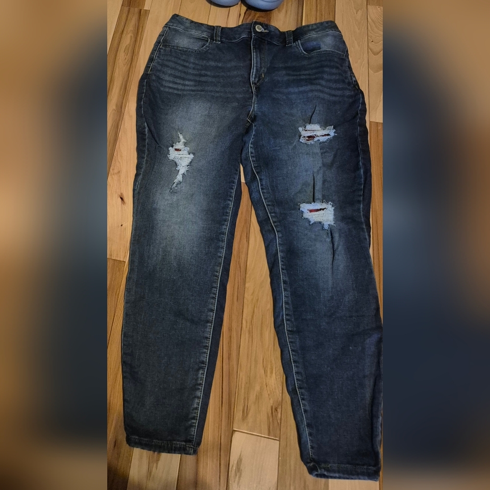 Maurices Women's Distressed Jeans with plaid patches. Size L short curvy.
